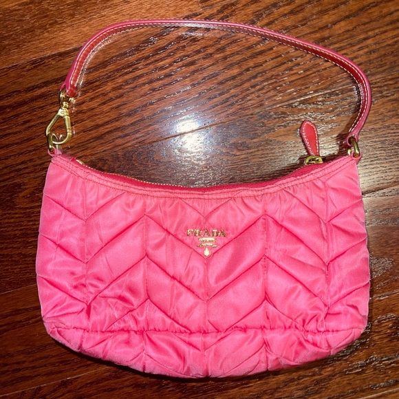 Authentic Prada tessuto bag - Picture 3 of 6